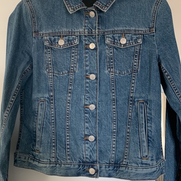 Banana Republic Jean Jacket - Picture 2 of 7